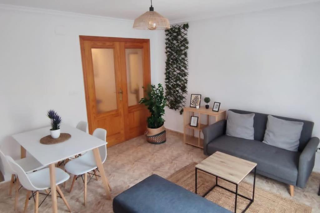 Apartamento En El Centro De Elche Con Terraza La Alborada Εξωτερικό φωτογραφία